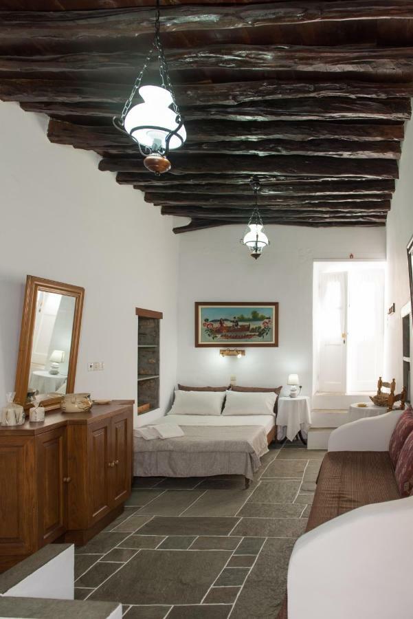 Aris & Maria Houses Kastron  ภายนอก รูปภาพ